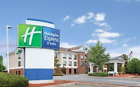 Holiday Inn Express Tappahannock